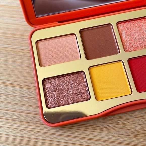 Brand New Too Faced Light My Fire Mini Eye Shadow Palette Matte & Shimmer Finish - Picture 4 of 14